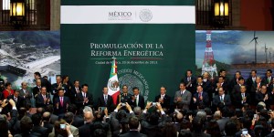 NOTIREDMEXICO Economía/ México logró amortiguar caída precios del petróleo con reforma energética: EEUU