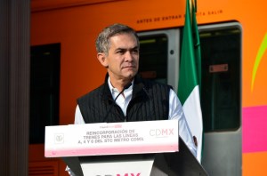 NOTIREDMEXICO ASEGURA JEFE DE GOBIERNO QUE TARIFA DE METRO SE MANTENDRÁ EN CINCO PESOS HASTA TERMINAR SU ADMI NISTRACIÓN