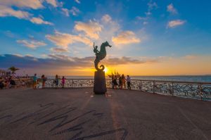 Puerto Vallarta registra 80 % de ocupación hotelera este verano