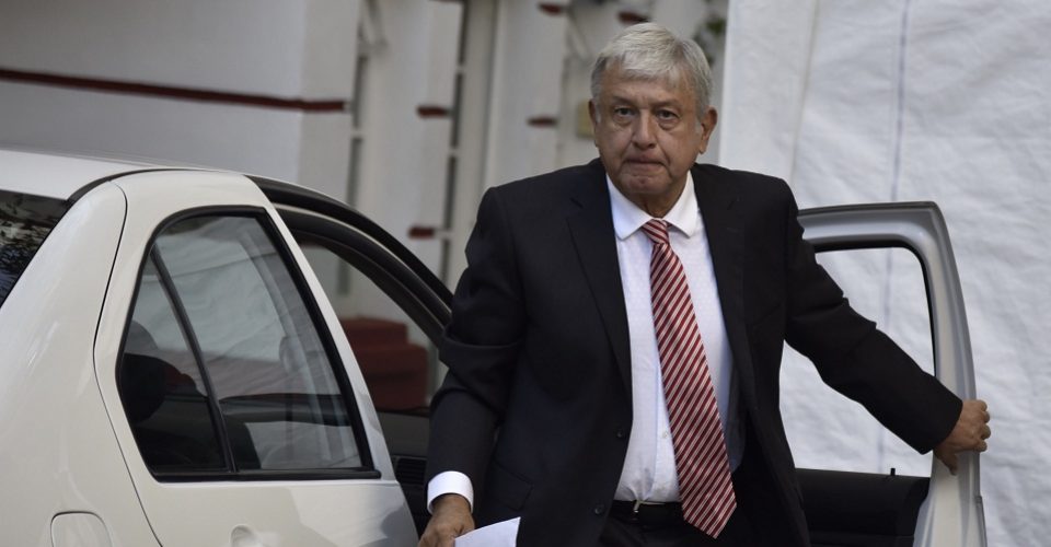 Tribunal Electoral ordena a Telcel y AT&T revelar datos de los que generaron llamadas contra AMLO