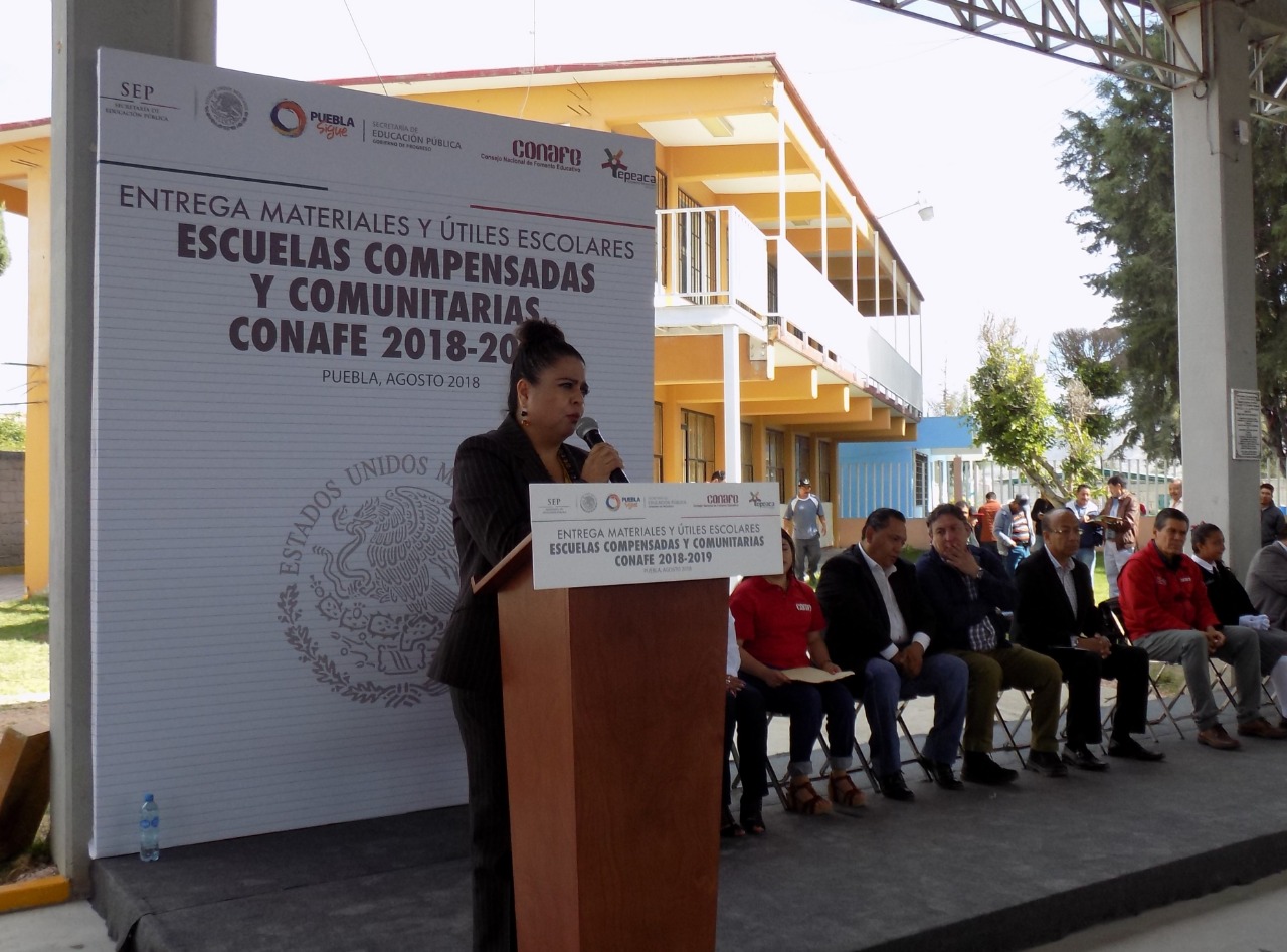 Entregó Conafe más de 100 mil paquetes de útiles escolares a alumnos de Puebla