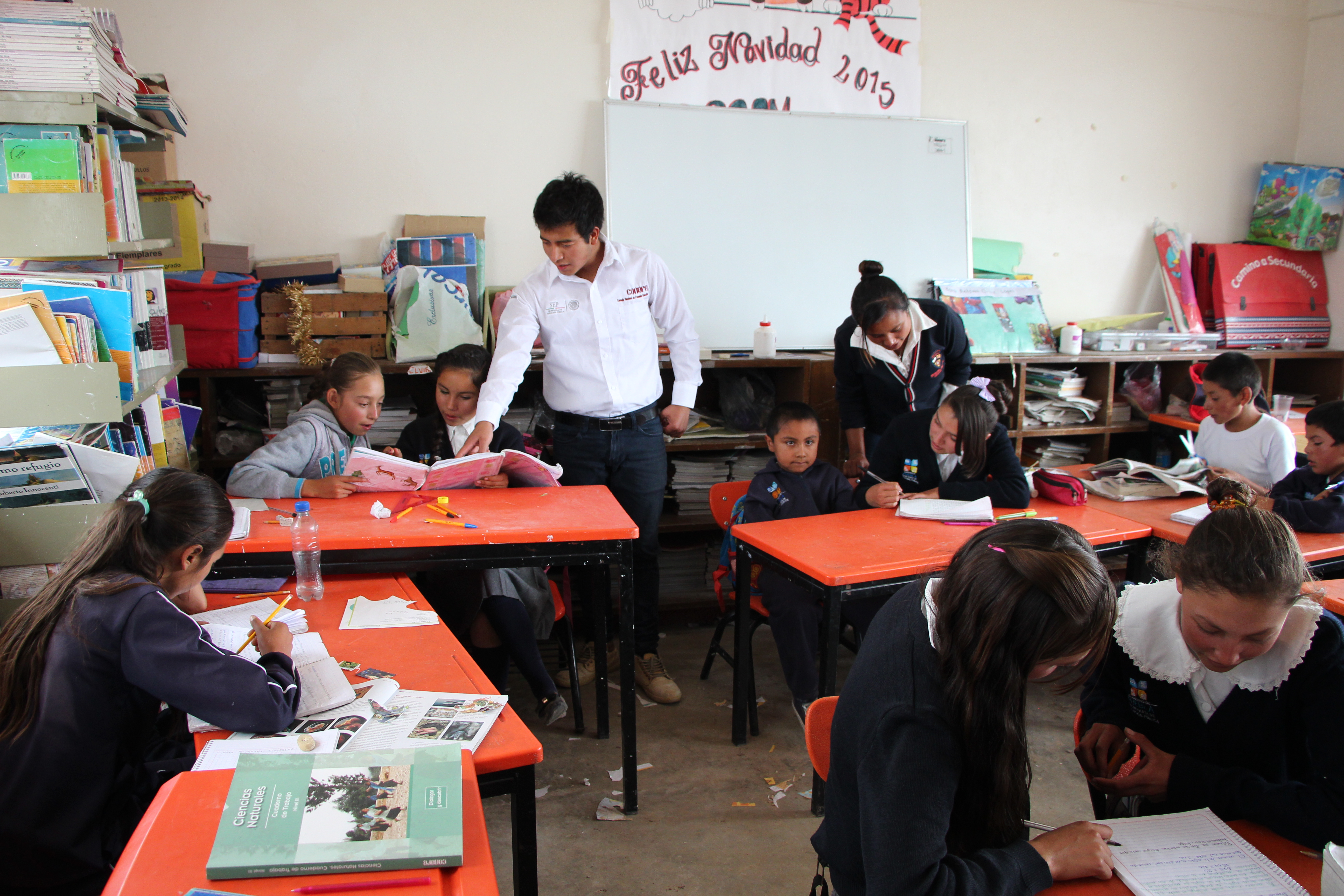 Cierran escuelas de Conafe en Michoacán por inseguridad