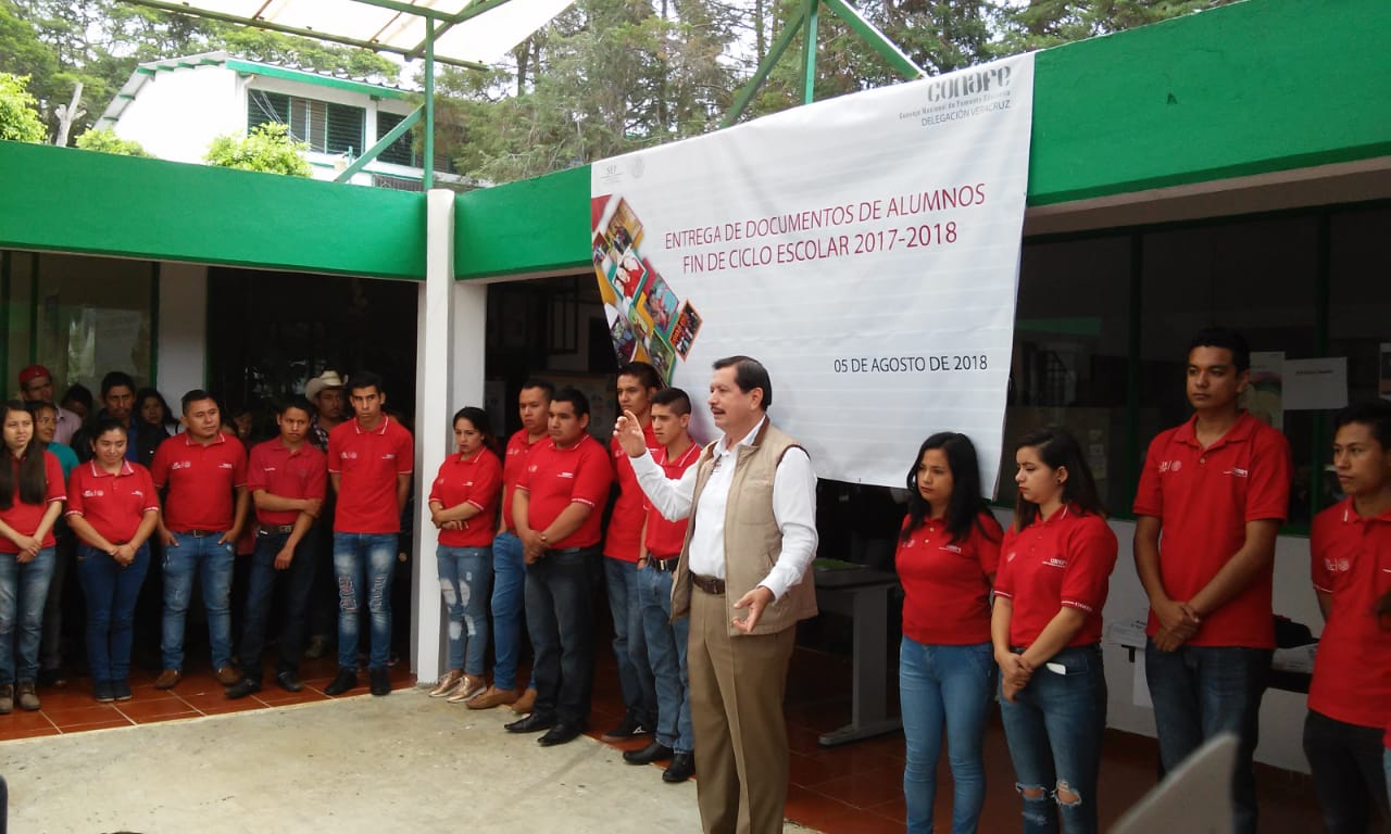 Regresan a sus aulas el próximo lunes más de 301 mil alumnos del Conafe