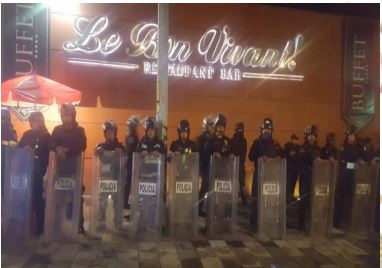 RESCATA POLICÍA CAPATALINA A CIEN MUJERES DE DISTINTAS NACIONALIDADES DEL BAR VIVANL