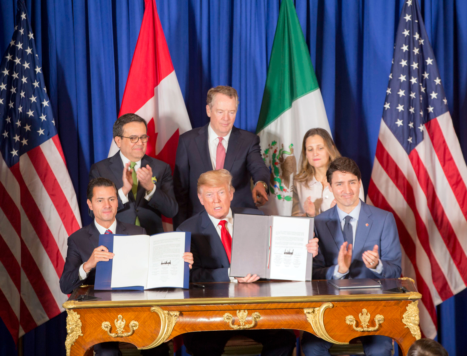 México, Estados Unidos y Canadá firman el T-MEC