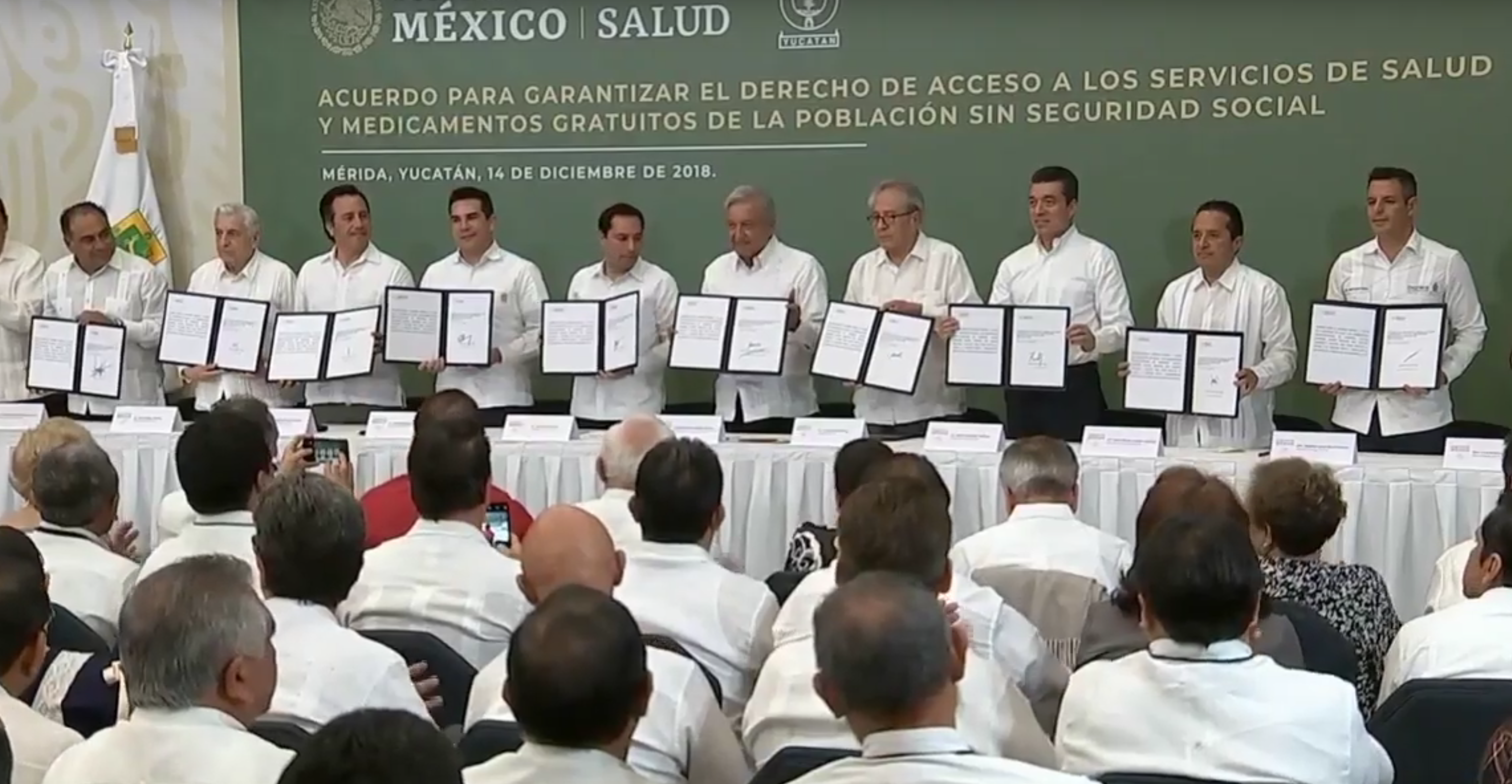 El sistema nacional de salud está peor que el sistema educativo: López Obrador