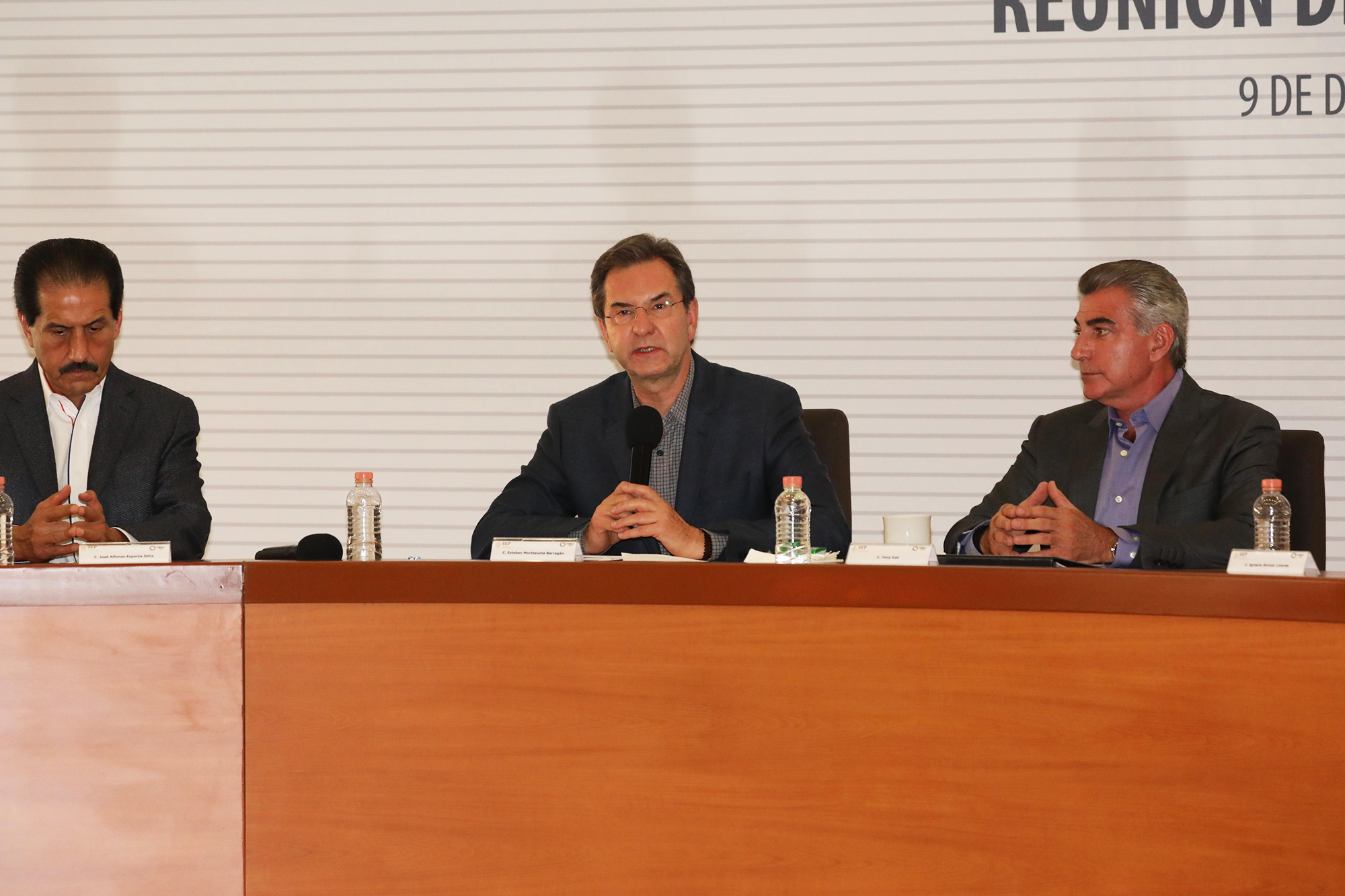 Será de gradual y ordenada la descentralización de SEP: Moctezuma Barragán