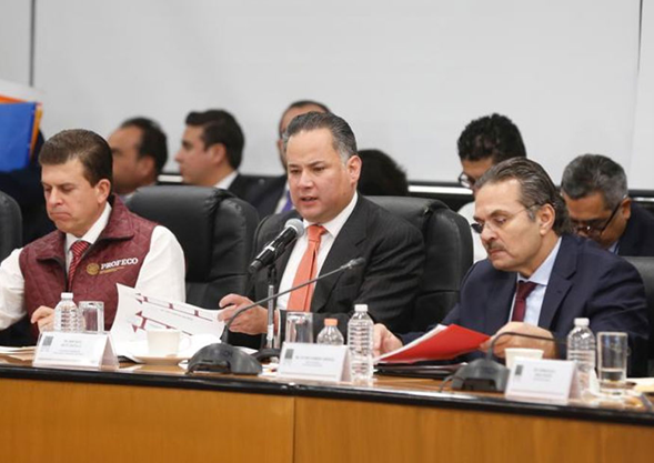 Hacienda descubre 8 mil 482 personas ligadas con huachicol