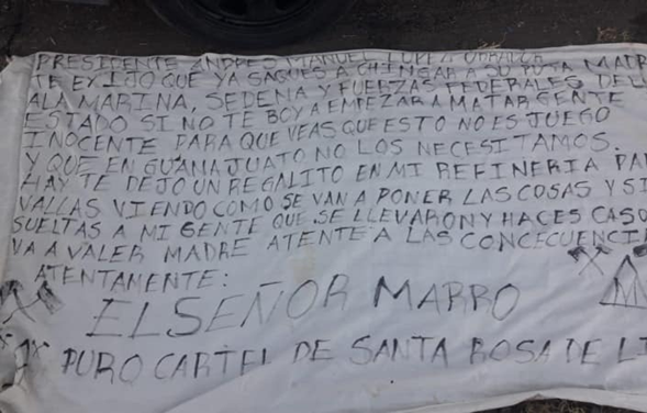 Localizan manta con amenazas contra AMLO en Salamanca