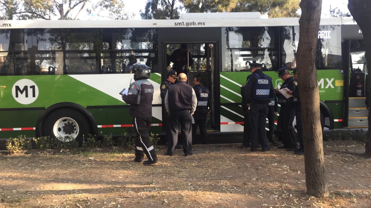 Balean a dos pasajeros que se resistieron al atraco en un camión de pasajeros