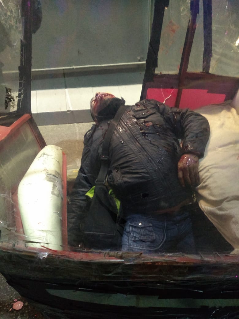 Tras ser amagado por un hampón, sacó de entre sus ropas una pistola y se la vacío
