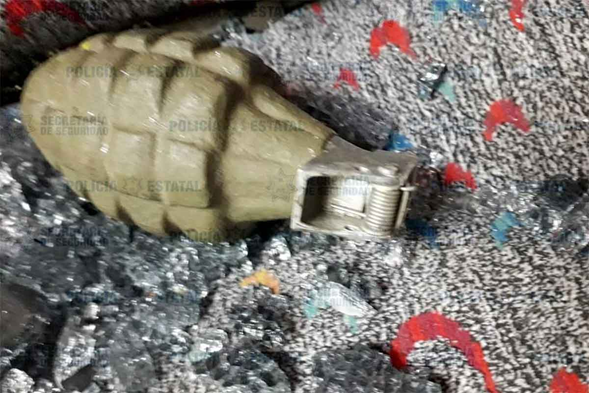 Arrojan granada de fragmentación a autobús de pasajeros en Zumpango