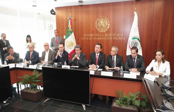El Senado repudia las descalificaciones de Trump a México