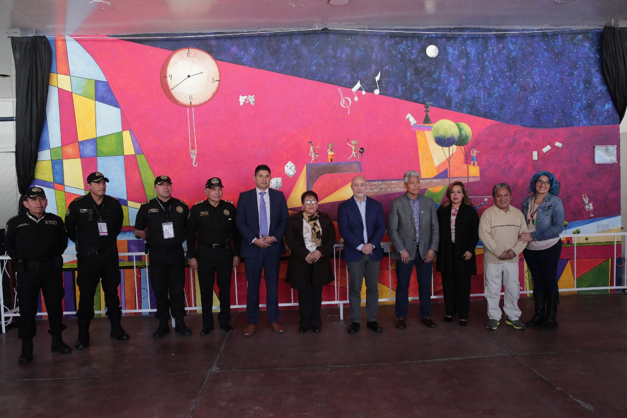 Develan mural en el Reclusorio Norte realizado por internos