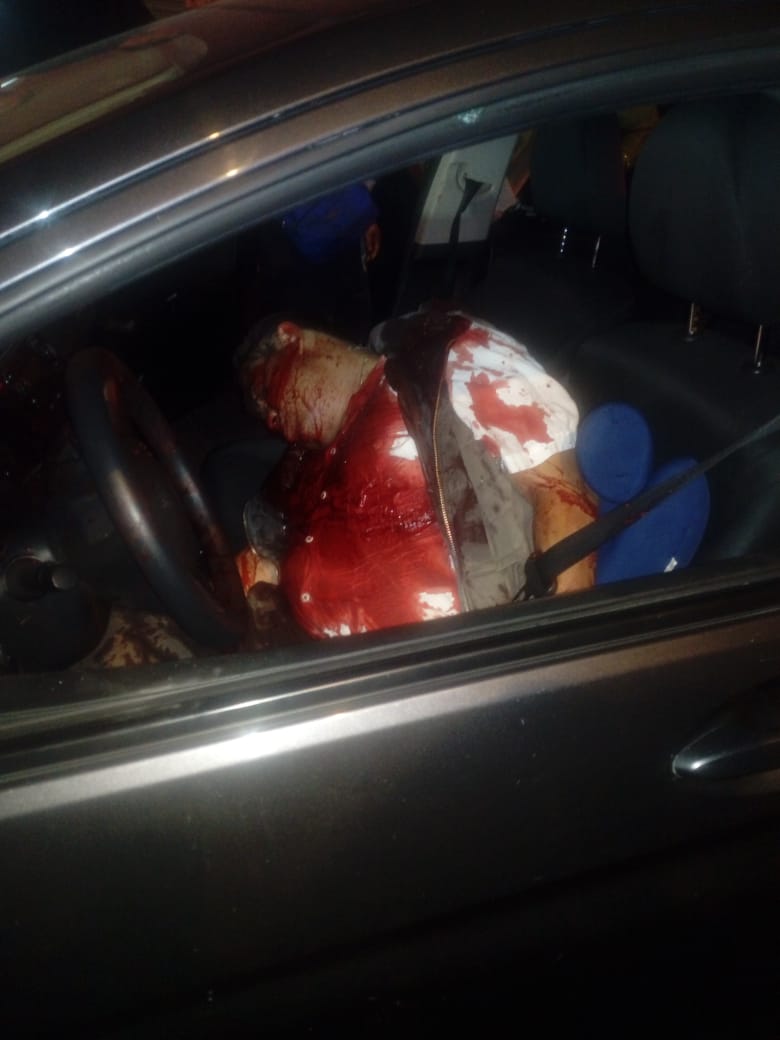 Lo empareja una motocicleta y le disparan a quemarropa en Congreso y Taller
