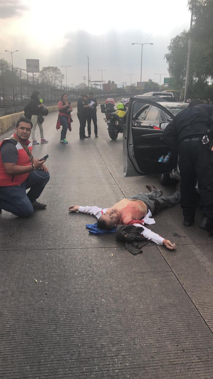 Derrapa su moto, y muere