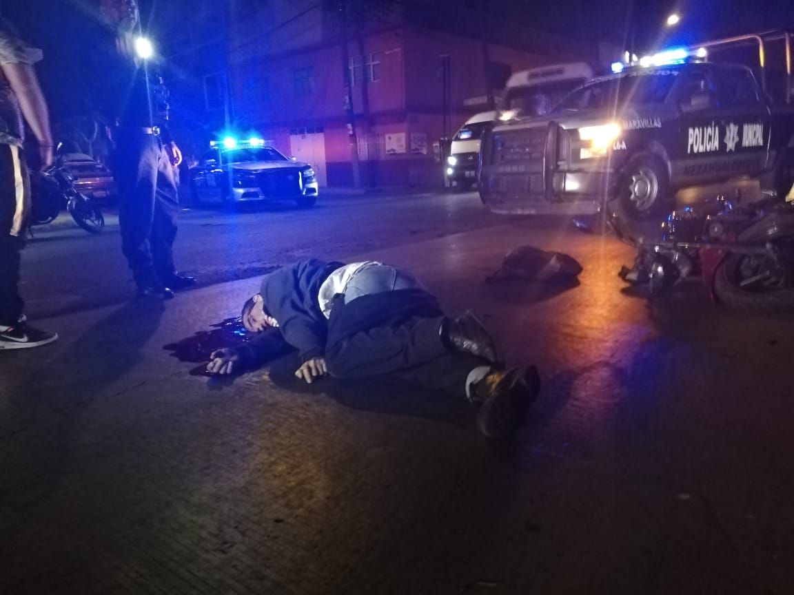 Muere instantáneamente por derrapar su moto; su acompañante resultó grave