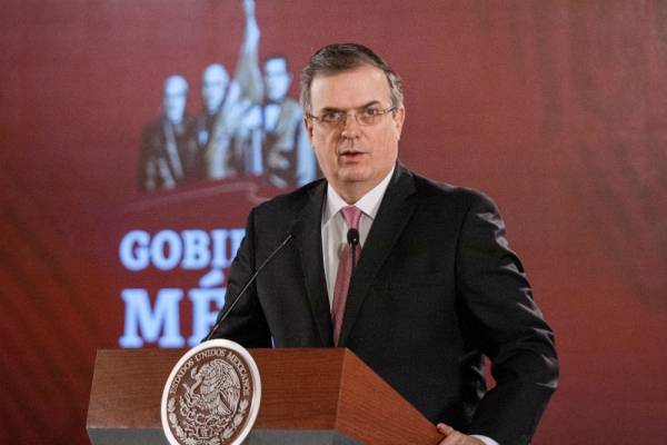 Lamenta Marcelo Ebrard incendio de Notre Dame