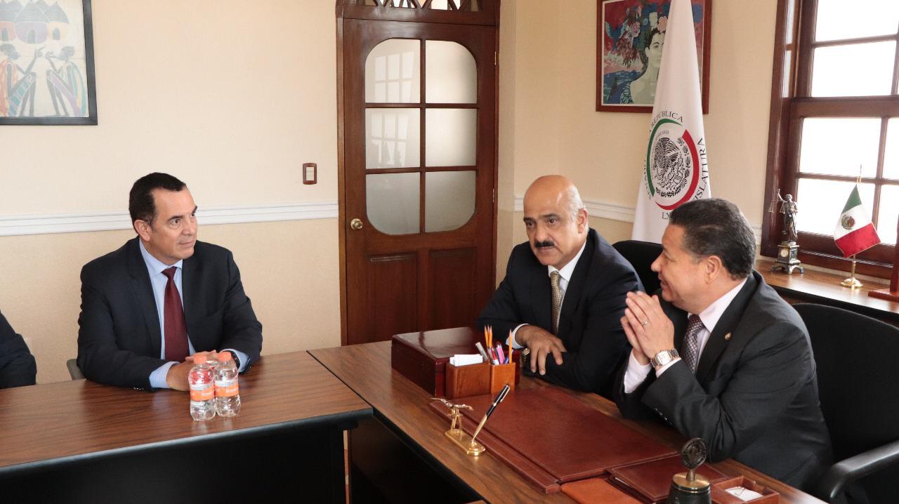 Julio Menchaca Salazar se reúne con Ricardo Ahued, nuevo Administrador General de Aduanas del SAT