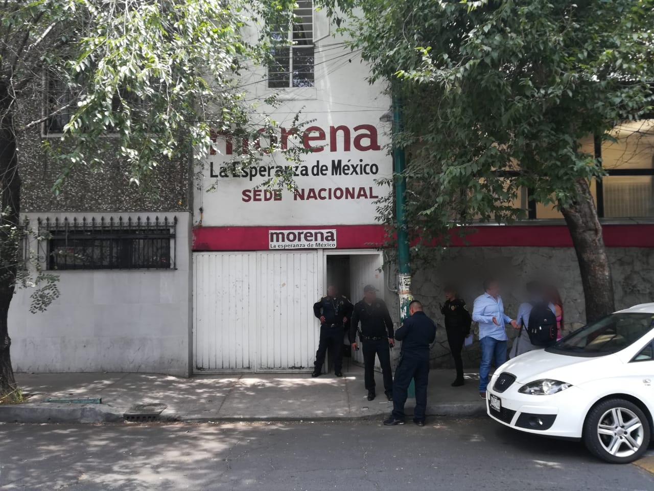 Reportan una bomba en la sede del partido Morena