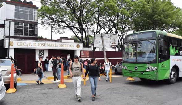 Tras asalto a autobús en GAM alumna del IPN resulta herida