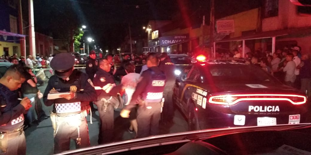 La ejecutan a bordo de su vehículo en Tepito