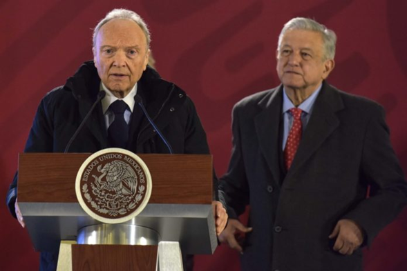 AMLO acepta posible conflicto del Fiscal General