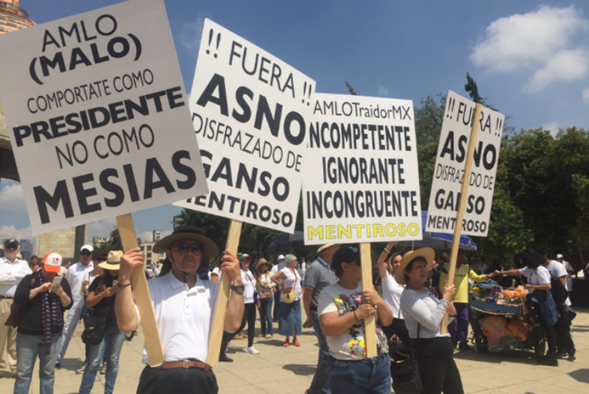 Marcha anti López Obrador inicia con discrepancias