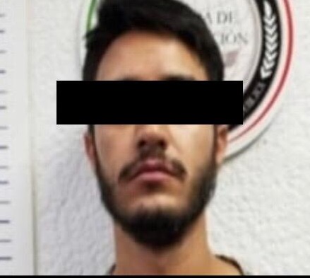 Cae hijo de El Señor de Los Cielos por portación de arma de uso exclusivo del Ejército