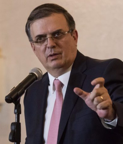 Imposición de aranceles no disminuiría flujo migratorio, advierte Ebrard en EU