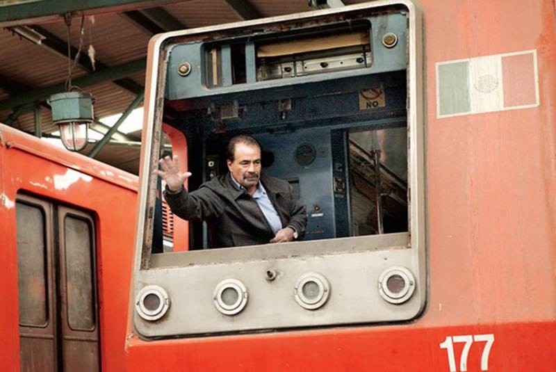 LÍDERES POLÍTICOS/STC-METRO