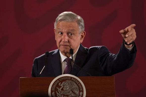 Un expresidente no paga impuestos: AMLO