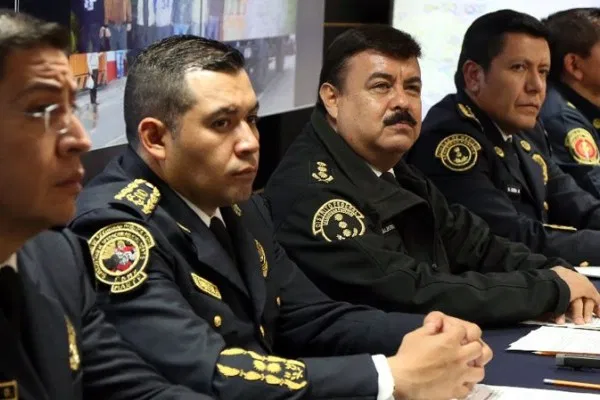 LA BARRIADA/TAN INEPTO ES UNO, COMO EL OTRO