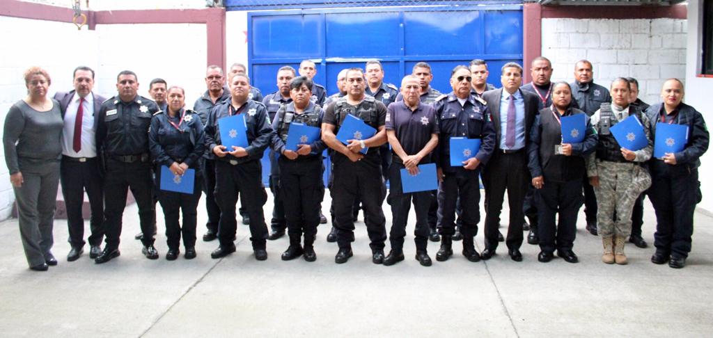 Por primera vez entregan certificado único policial en Cuautitlán Izcalli