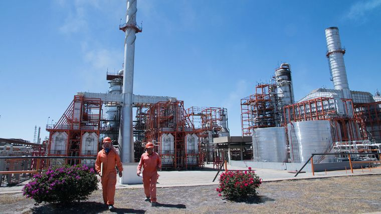 Refinarías de Pemex Procesarán Más de un Millón de Barriles a Final de Año, Nahle