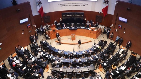 LÍDERES POLÍTICOS/TRAYECTORIA