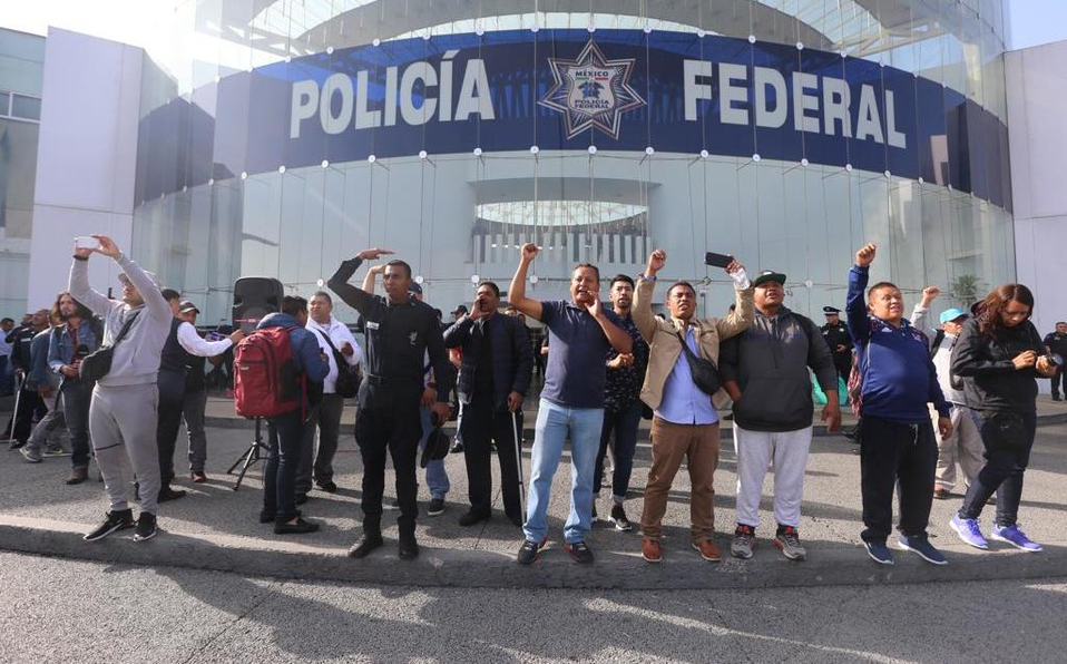 Tanto AMLO, como Durazo Podrían ser Destituidos Sino Atienden Demanda de los Policías Federales