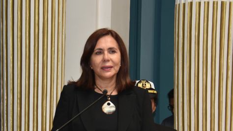 Gobierno golpista de Bolivia expulsa a 725 médicos cubanos