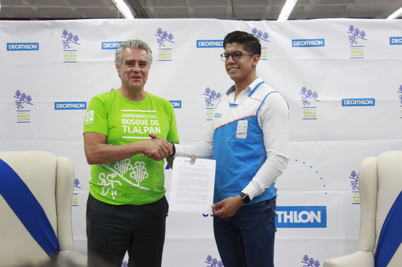 CBT y DECATHLON firman cooperación por cinco años iniciando con carrera del Día del Pavo y BT50