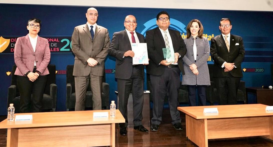 CONEVAL recibe reconocimiento por innovación y protección de datos personales 2019