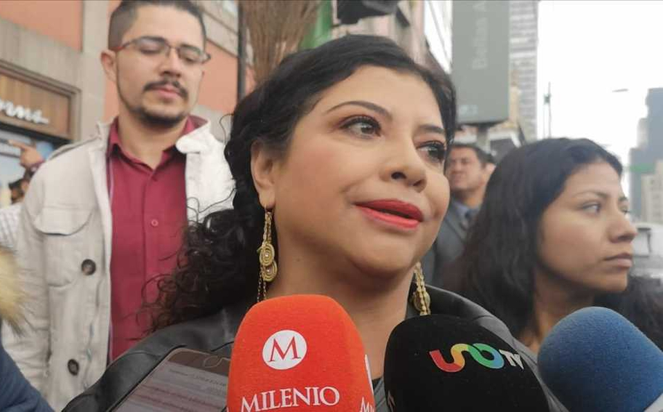 La Barriada/Martín Aguilar/Más cae un hablador, que un cojo