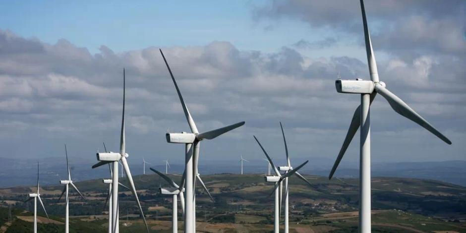 Economía // Rechazan peticiones del Cenace para quitar a jueces amparos de renovables