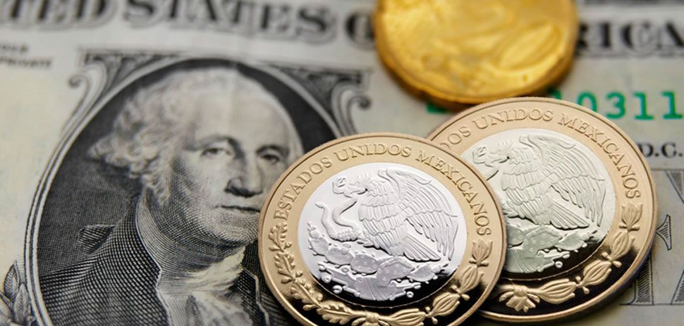 Dólar baja y el peso sube y la BMV vuelve a perder