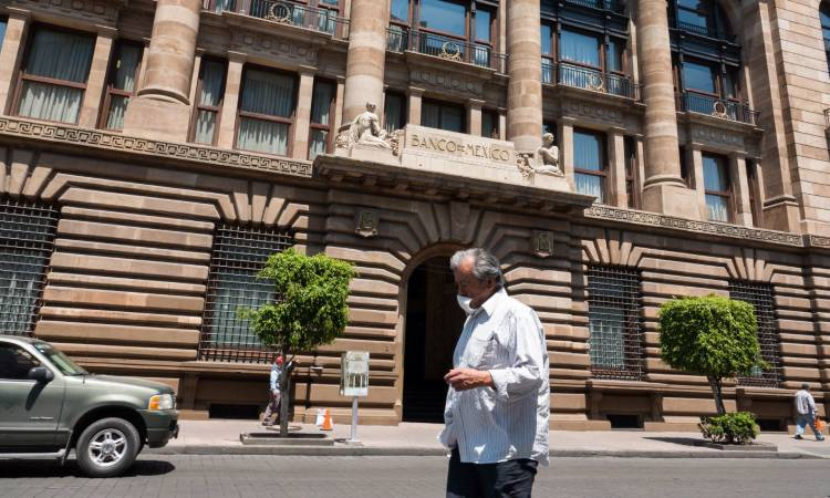 El espacio que ofrece Banxico para recortar tasas está limitado: Moody´s