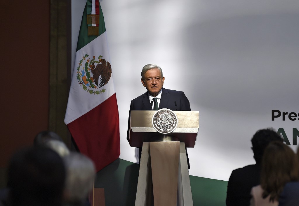 Líderes Políticos/Omisiones del informe
