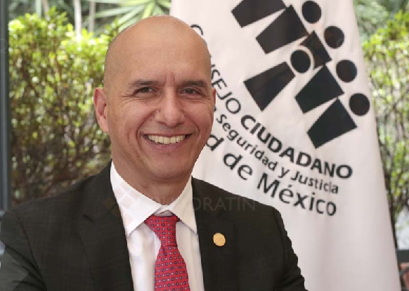 Guerrero Chiprés, cobra sin autorización legal, como titular del CCSJ