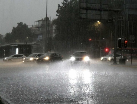 Llueve en siete alcaldías