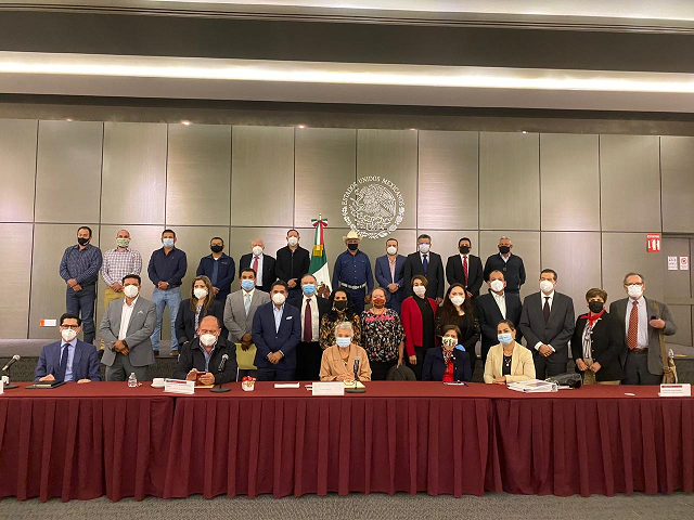 El Gobierno Federal y dirigentes sociales de Chihuahua se sientan a dialogar por el problema del agua