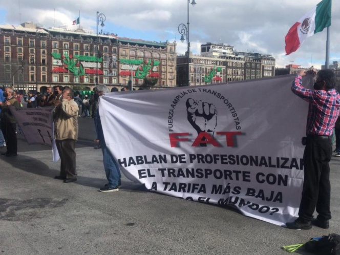 Transportistas exigen al gobierno de la CDMX aumento a tarifas