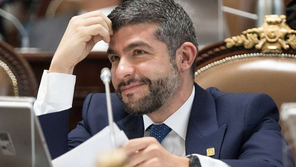 Copacos denuncia penalmente al panista, Mauricio Tabe